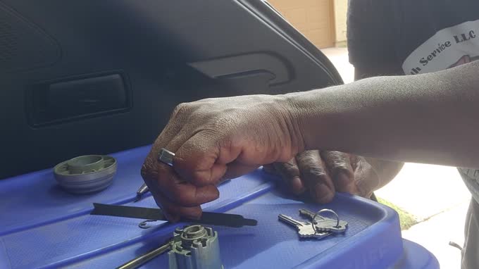 Residential locksmith work